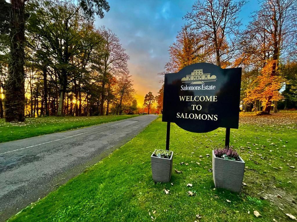 Accommodation at Salomons Estate Royal Tunbridge Wells Exterior foto